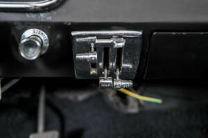 Image 21/50 of Ford Mustang 289 (1965)