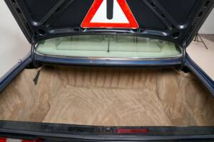 Image 40/41 of Mercedes-Benz 560 SEC (1990)