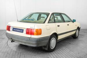 Immagine 23/50 di Audi 80 quattro  -  1.8S (1987)