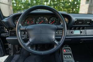 Immagine 48/50 di Porsche 911 Carrera 4S (1996)