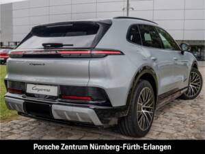 Image 5/50 of Porsche Cayenne S Electric (2026)