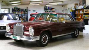 Bild 1/39 von Mercedes-Benz 220 SE b (1964)