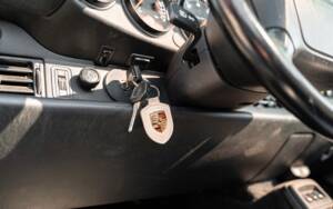 Image 29/48 of Porsche 911 Carrera 4 (1992)