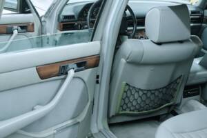 Bild 21/50 von Mercedes-Benz 300 SEL (1986)