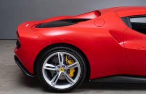 Image 8/30 of Ferrari 296 GTB (2022)