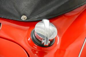 Image 23/50 of Austin-Healey 3000 Mk II (BJ7) (1964)