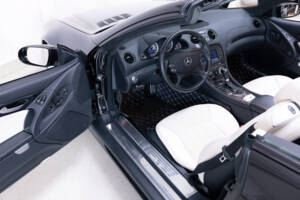 Bild 7/43 von Mercedes-Benz SL 55 AMG (2007)