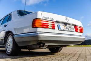 Image 12/175 of Mercedes-Benz 420 SE (1986)