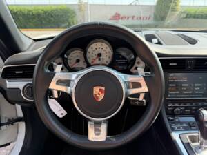 Obraz 19/29 pojazdu Porsche 911 Carrera (2013)
