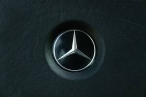 Image 38/45 of Mercedes-Benz 190 E (1987)