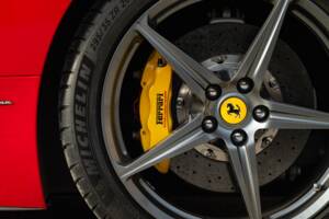 Bild 26/50 von Ferrari 458 Italia (2010)