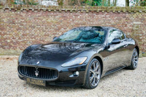 Immagine 17/50 di Maserati GranTurismo S (2010)