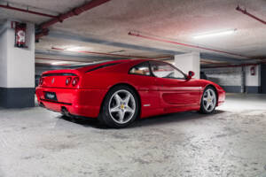 Afbeelding 8/46 van Ferrari F 355 Berlinetta (1997)