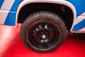 Bild 9/17 von Volkswagen T3 Bus 1.9 (1989)