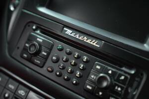 Bild 47/50 von Maserati GranTurismo 4.2 (2008)