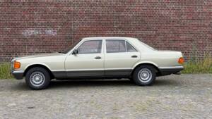 Image 3/34 of Mercedes-Benz 380 SE (1980)
