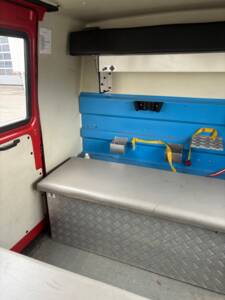 Bild 25/57 von Mercedes-Benz T1 310 (1992)