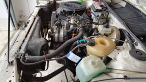Image 27/32 of Volkswagen Passat 1.6 (1988)