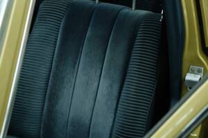 Image 28/76 of Mercedes-Benz 350 SEL (1977)