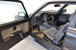 Image 16/40 of BMW 325ix (1989)