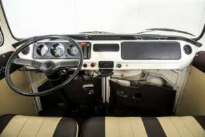 Bild 7/50 von Volkswagen T2b Pickup Double Cabin (1977)