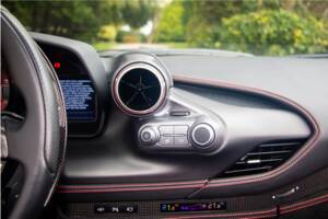 Bild 32/43 von Ferrari F8 Spider (2020)