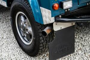 Bild 29/50 von Land Rover Defender 110 Turbo Diesel (1999)