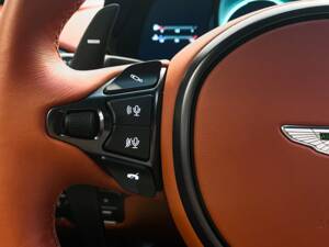 Bild 20/25 von Aston Martin V12 Vantage (2022)