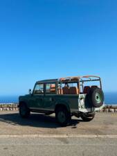 Bild 2/16 von Land Rover Defender 110 300Tdi (1998)