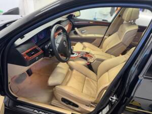 Image 7/14 of ALPINA B5 S Touring (2008)