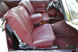 Image 20/50 of Mercedes-Benz 250 SE (1966)
