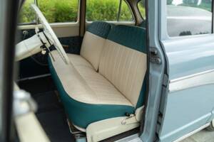 Image 35/50 of SIMCA Aronde P 60 Monthléry Spéciale (1960)
