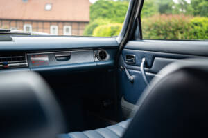 Afbeelding 31/63 van Mercedes-Benz 230&#x2F;6 (1974)