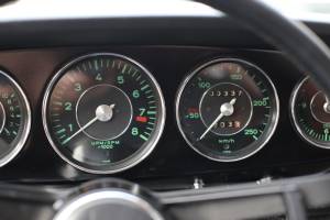 Image 32/78 of Porsche 911 2.0 S (1966)