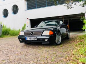Image 2/13 of Mercedes-Benz 300 SL-24 (1991)
