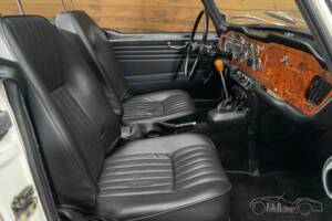 Image 7/19 of Triumph TR 4A IRS (1966)