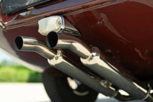 Image 24/50 de Jaguar E-Type 3.8 (1964)