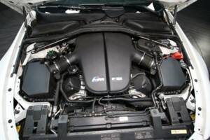 Afbeelding 45/50 van BMW M6 (2006)