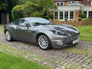 Imagen 2/23 de Aston Martin V12 Vanquish (2003)