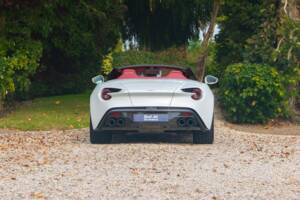 Bild 10/37 von Aston Martin Vanquish Zagato Volante (2017)