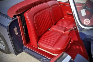 Image 34/78 of Jaguar XK 150 3.4 S OTS (1958)