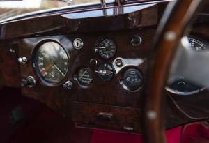 Image 19/34 of Jaguar XK 120 FHC (1952)