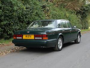 Immagine 6/20 di Bentley Brooklands R (1997)