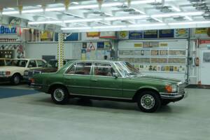 Image 14/50 de Mercedes-Benz 350 SE (1975)