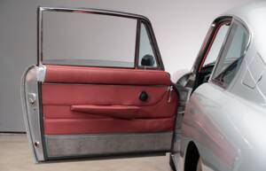 Bild 18/36 von Aston Martin DB 6 Vantage (1966)