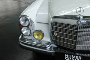 Image 47/50 of Mercedes-Benz 280 SE 3,5 (1969)