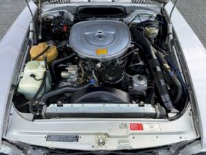 Image 26/36 de Mercedes-Benz 560 SL (1987)