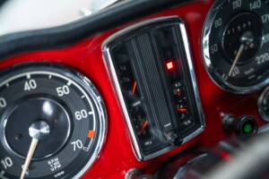 Image 12/35 of Mercedes-Benz 280 SL (1970)