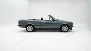 Afbeelding 6/15 van BMW 325i (1988)