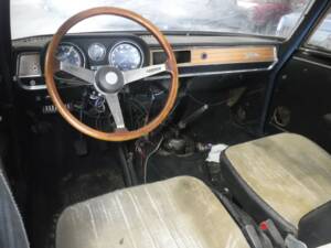Image 17/40 of Alfa Romeo Giulia Nuova Super 1600 (1977)
